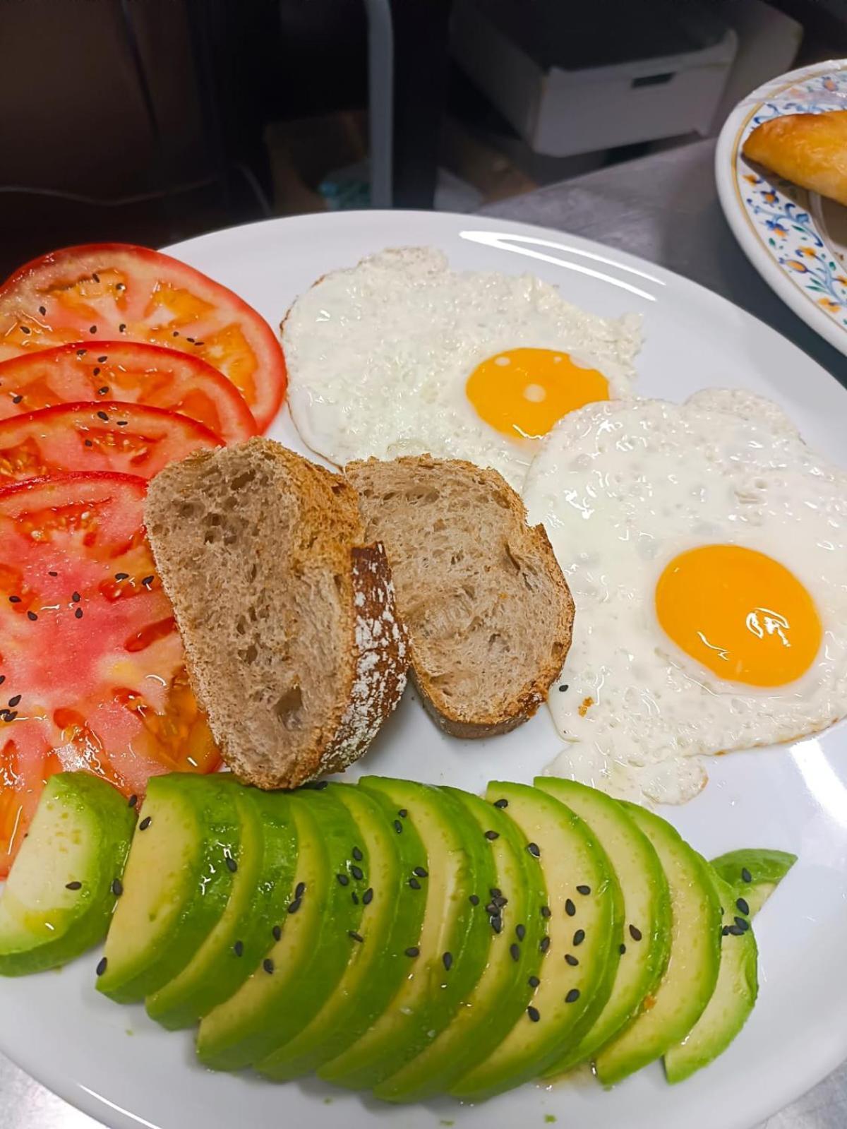 Hostal-Cafeteria Chocolate & Menta ريدونديلا المظهر الخارجي الصورة